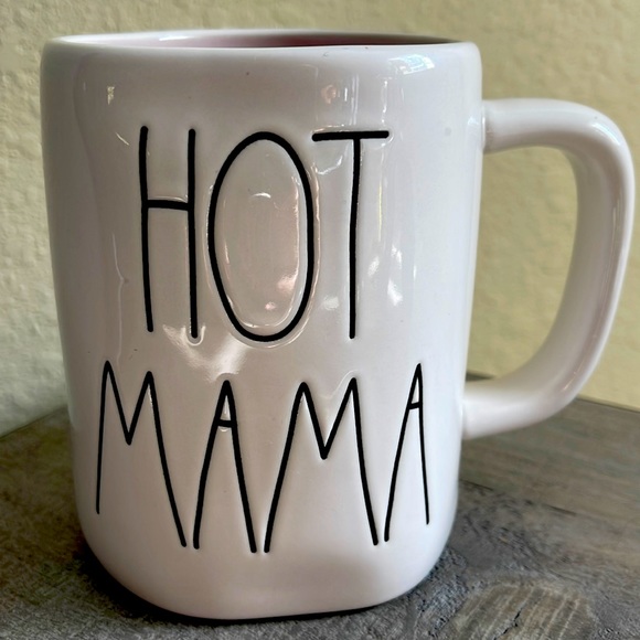 RAE DUNN coffee ☕️ mug “ HOT MAMA” NEW - Picture 2 of 8